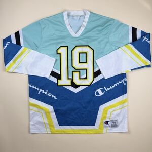 Champion Logo Hockey Style #19 Jersey Size L